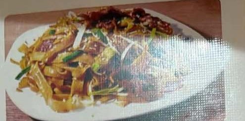 Rijststick met rundvlees in satésaus