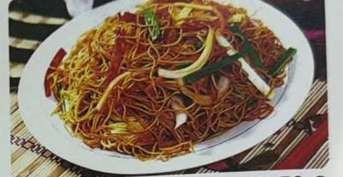 Gewokte bami met sojasaus