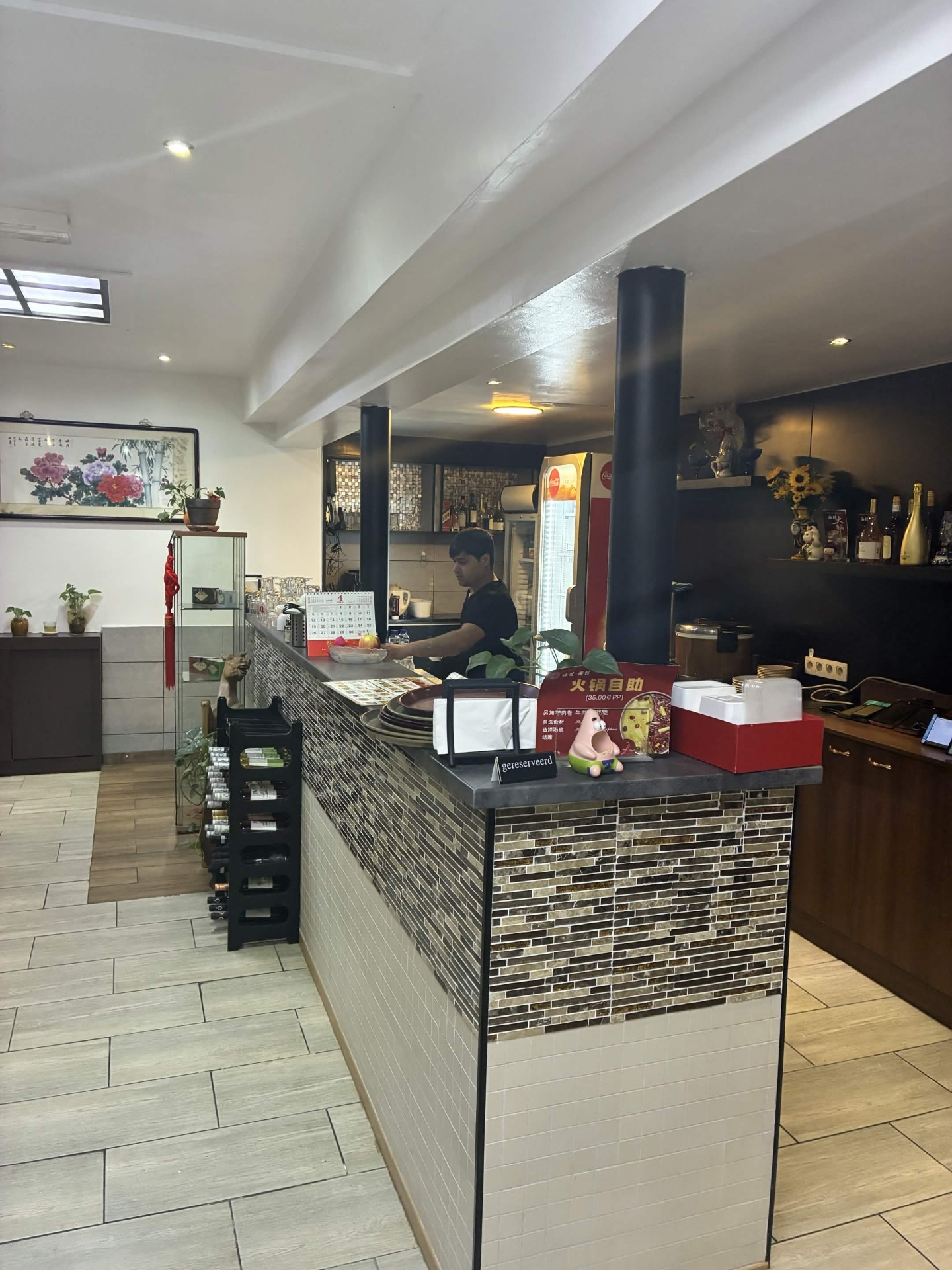 Onze toog en ontvangstruimte